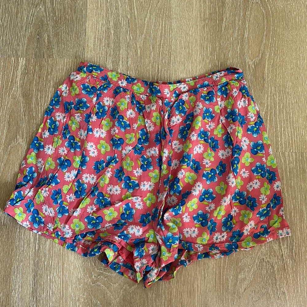 Pink blue white floral high waist shorts